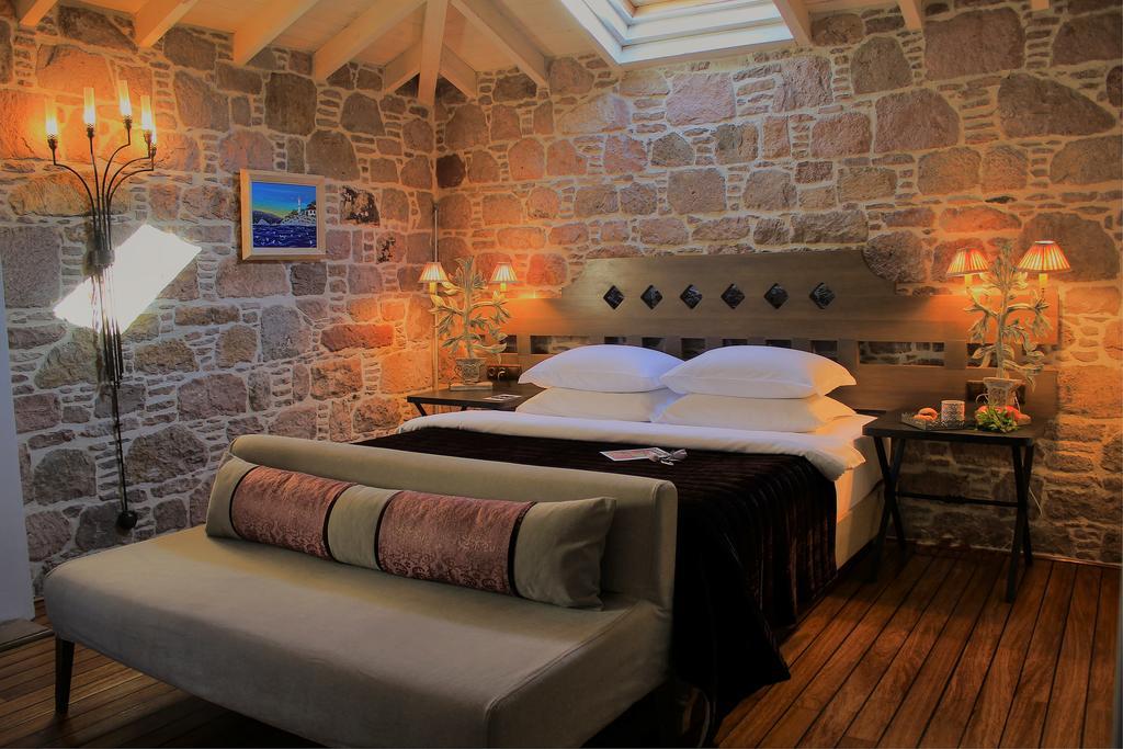 Cunda Lena Otel Айвалык Экстерьер фото