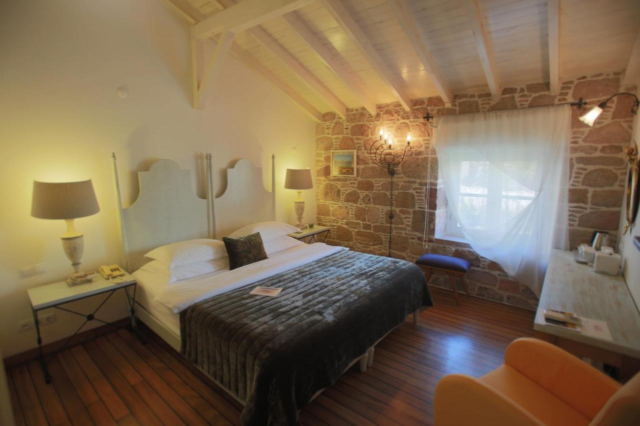 Cunda Lena Otel Айвалык Экстерьер фото
