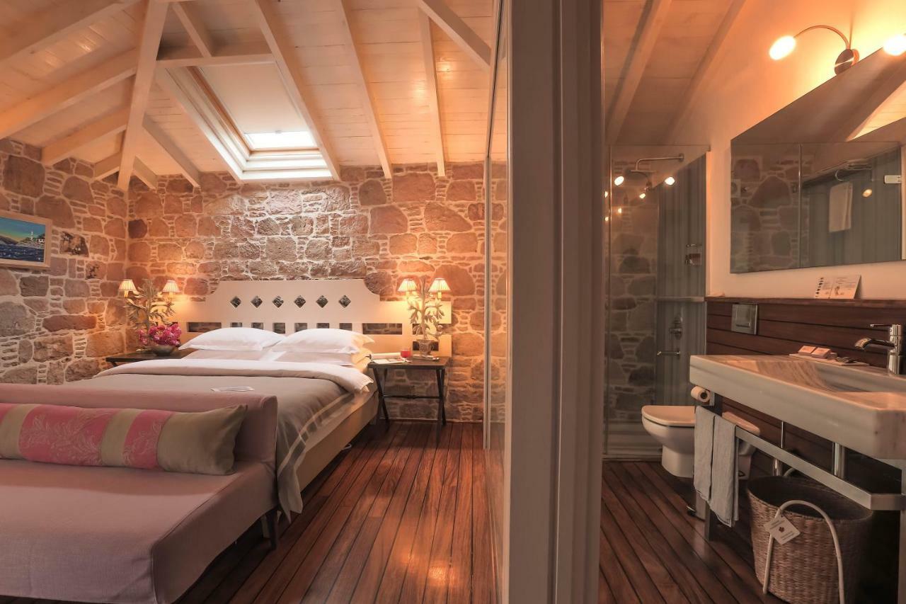 Cunda Lena Otel Айвалык Экстерьер фото